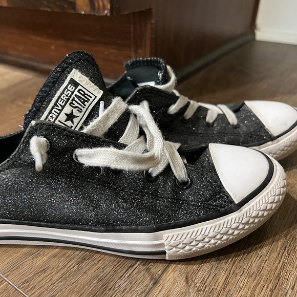 Size 2 Converse Sparkly Black - Picture 1 of 6
